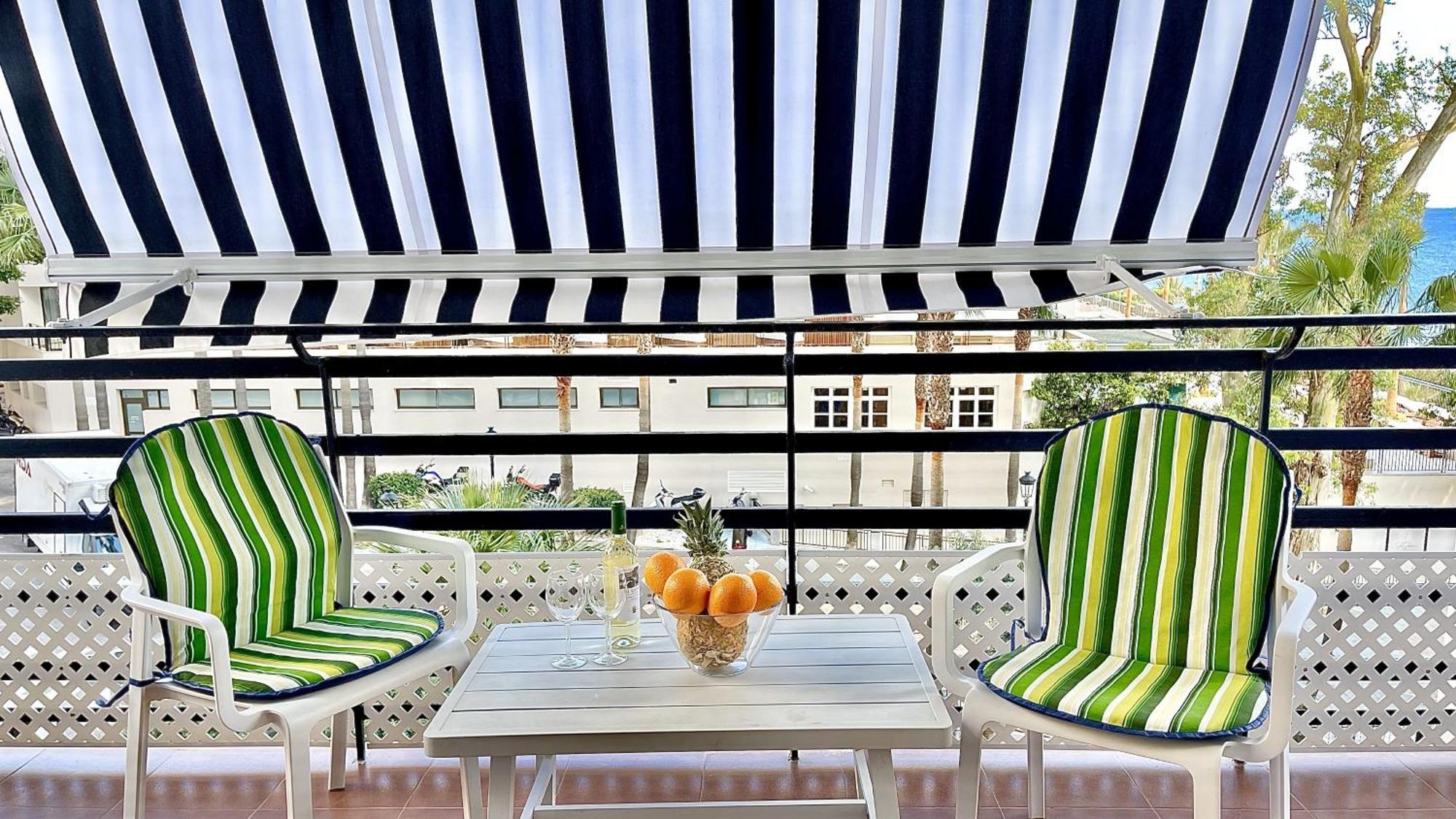 Beachfront 1Br Apartment In Center Of Marbella! エクステリア 写真