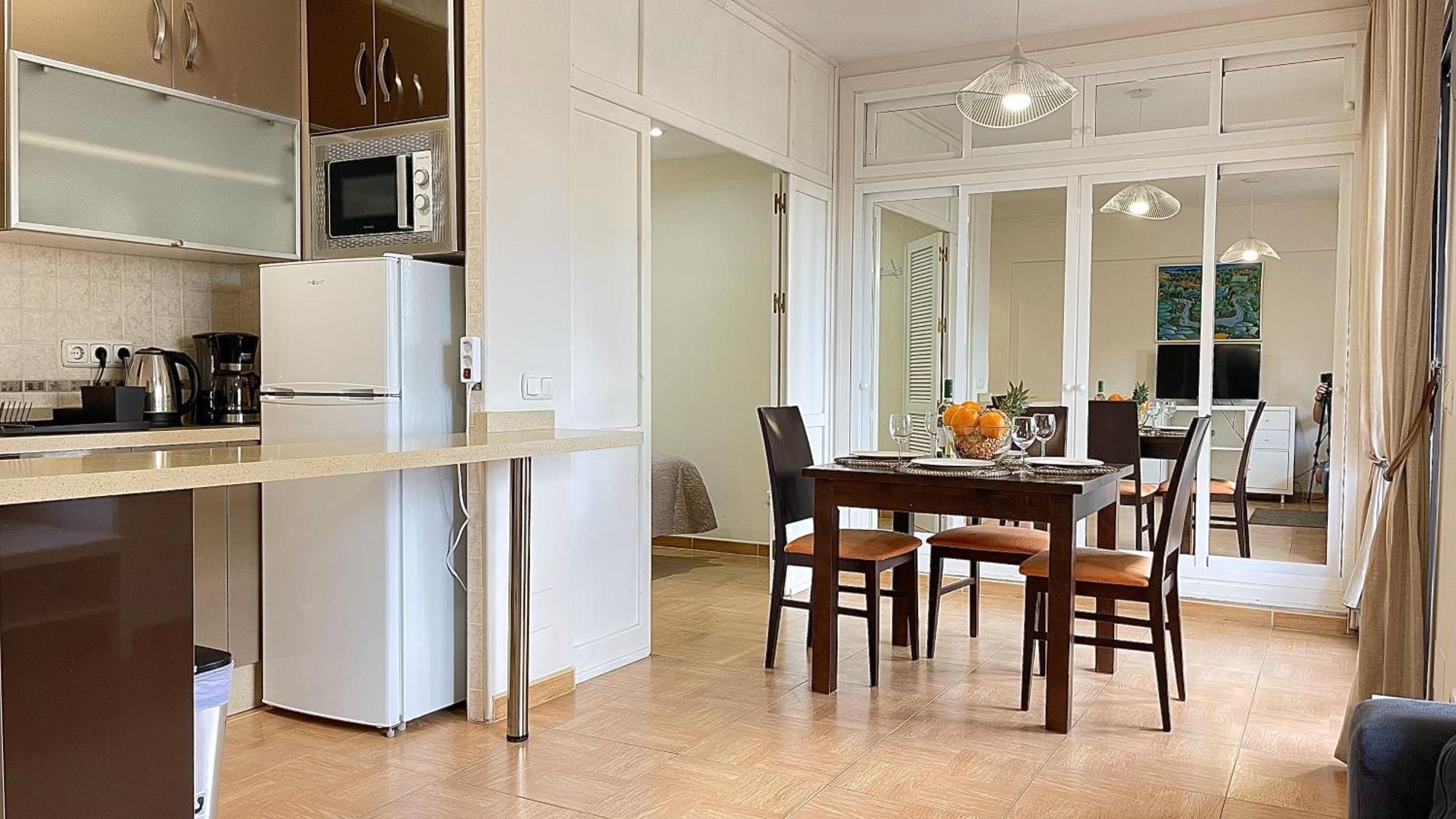 Beachfront 1Br Apartment In Center Of Marbella! エクステリア 写真