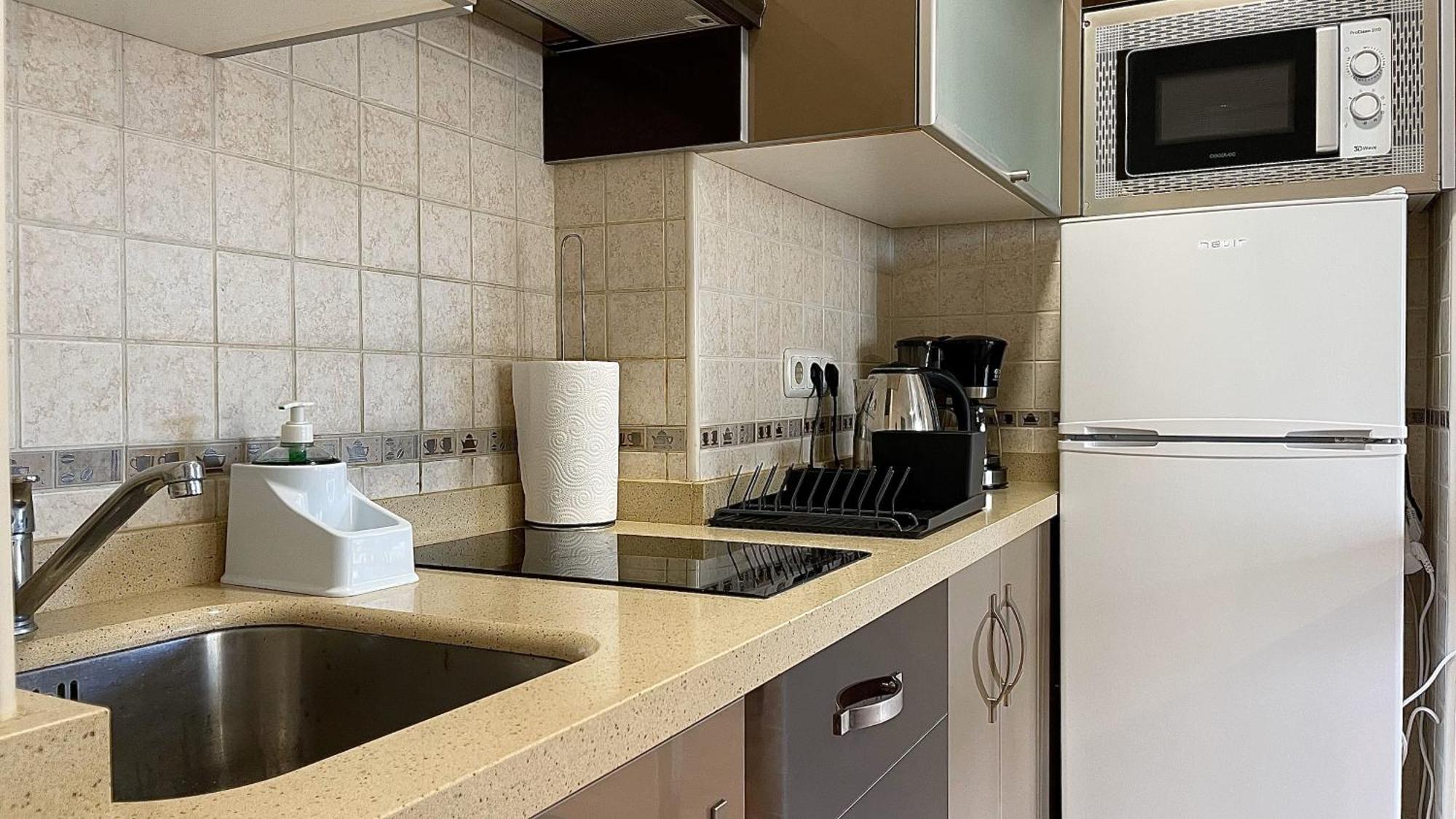Beachfront 1Br Apartment In Center Of Marbella! エクステリア 写真