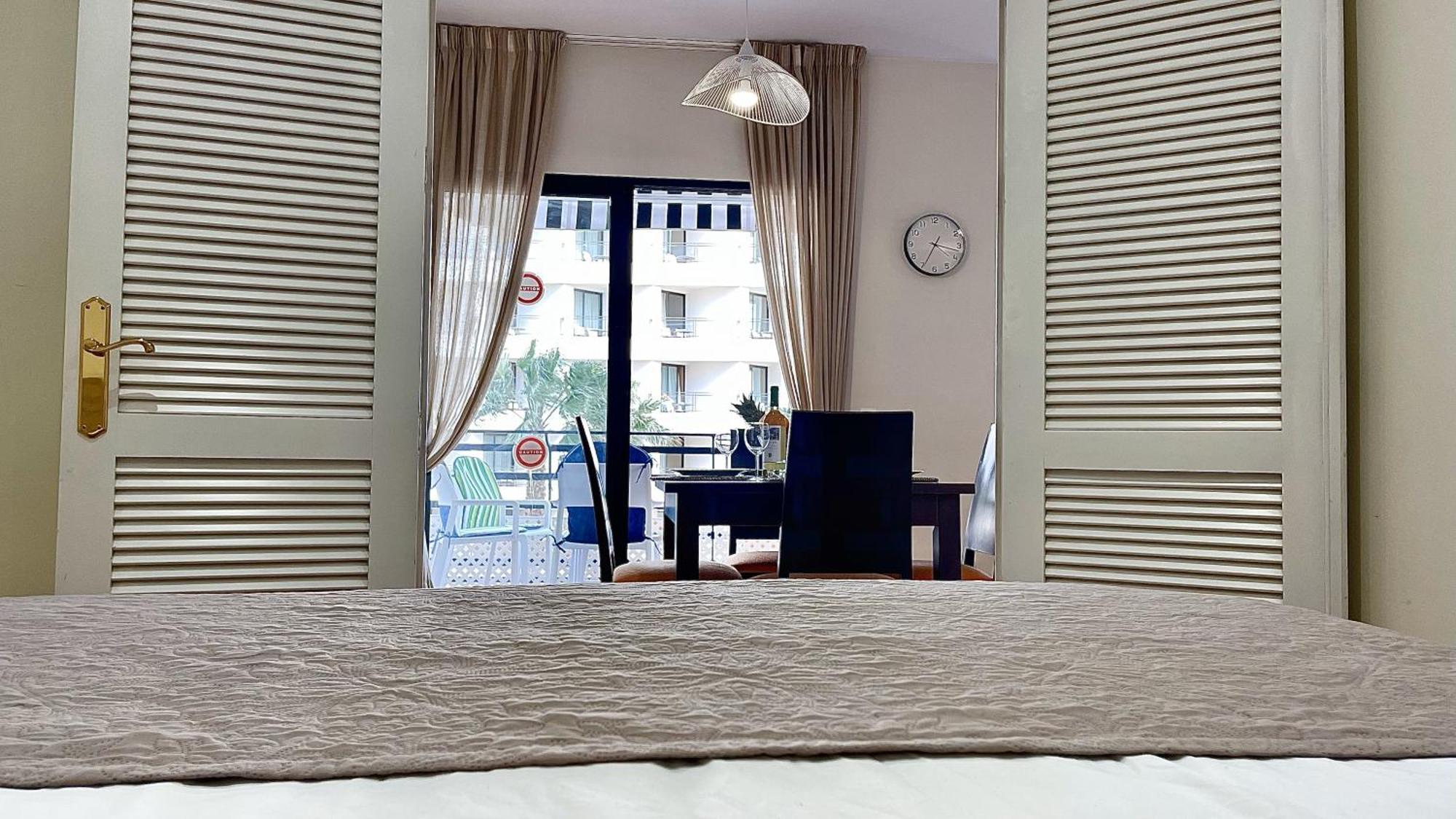 Beachfront 1Br Apartment In Center Of Marbella! エクステリア 写真